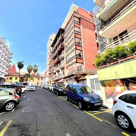 Studio Has A Balcony And A Nice View, Puerto De La Cruz *